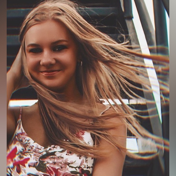 Meet your Posher, Mandy - Picture 16 of 17